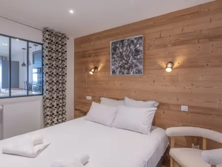 Appartement familial rénové, quartier Alpe d'Huez, orientation sud - Photo 9