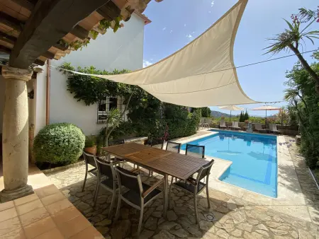 Villa avec Piscine Privée et Terrasse à Begur, au Calme - Photo 3