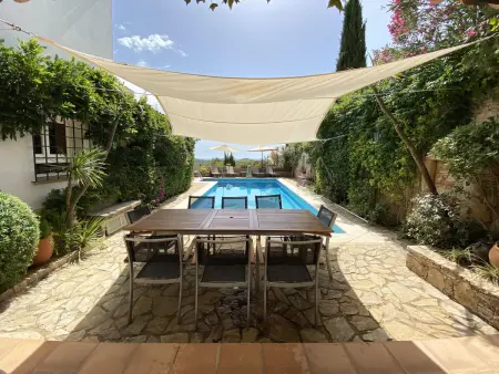 Villa avec Piscine Privée et Terrasse à Begur, au Calme - Photo 5