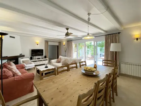 Villa avec Piscine Privée et Terrasse à Begur, au Calme - Photo 11