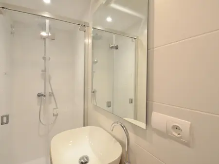 Villa avec Piscine Privée et Terrasse à Begur, au Calme - Photo 20