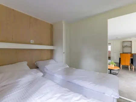 Woodlodge XL 588, Chalet spacieux dans le parc avec piscine - Photo 12