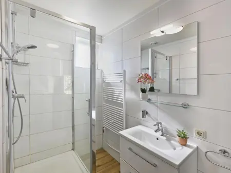 Villa Christina, Maison de vacances confortable dans un beau parc - Photo 10