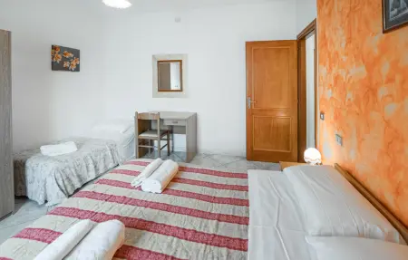 Appartement 6 personnes à Castiglione Del Lago - Photo 25