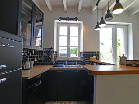 Maison chic rénovée, 2 chambres, jardin clos à Sainte-Marie-du-Mont - Photo 6