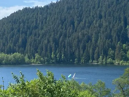 Gîte spacieux à Gérardmer avec vue sur lac, 3 chambres, Wi-Fi et parking - Photo 25