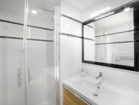 Vue Mer, Appartement 5 personnes à Toulon - Photo 9