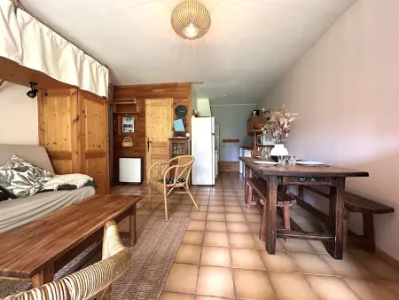 Charmant T2 cabine avec jardin et parking près de Serre Chevalier - Photo 2