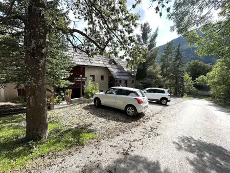 Charmant T2 cabine avec jardin et parking près de Serre Chevalier - Photo 13