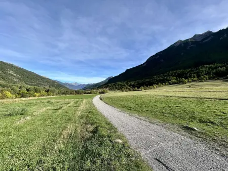 Charmant T2 cabine avec jardin et parking près de Serre Chevalier - Photo 21