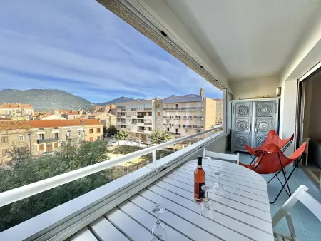 Appartement central avec terrasse ensoleillée à Propriano - Photo 2