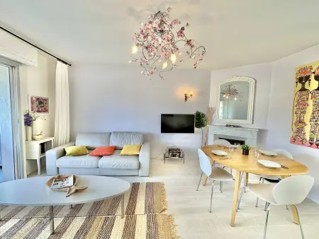 Appartement central avec terrasse ensoleillée à Propriano - Photo 4
