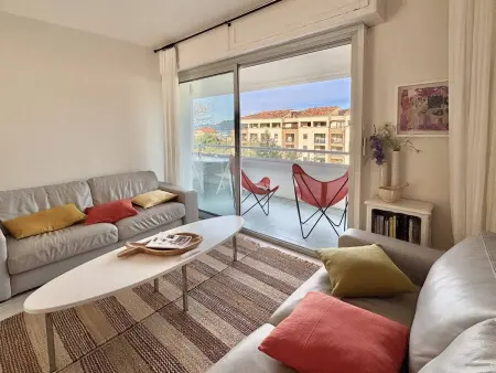 Appartement central avec terrasse ensoleillée à Propriano - Photo 5