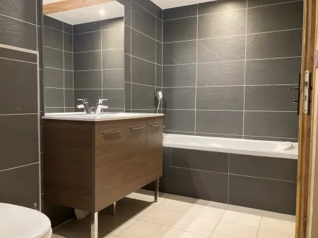 Grand appartement lumineux, 10 pers, animaux admis, 250m des pistes - Photo 9