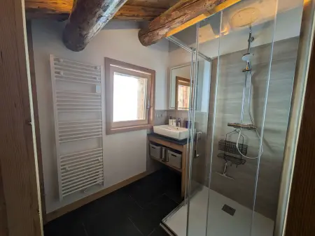 Chalet 4 chambres, confort moderne, Arêches-Beaufort - Photo 13