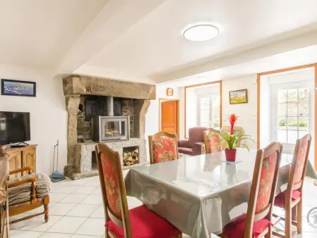 Maison Normande Confortable avec Terrasse et Parking Privé à Gatteville - Photo 7