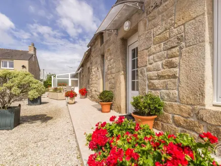 Maison Normande Confortable avec Terrasse et Parking Privé à Gatteville - Photo 15