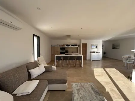 Villa moderne avec piscine privée, climatisée, proche centre Vallon Pont d'Arc - Photo 3