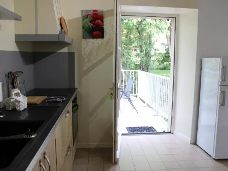Gîte au Bord de la Rivière avec Terrasse, Internet et Jardin - Photo 15