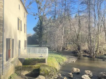 Gîte au Bord de la Rivière avec Terrasse, Internet et Jardin - Photo 31