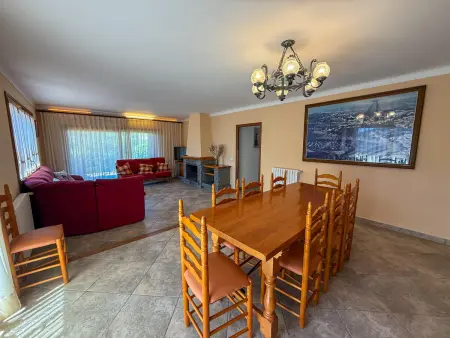 Villa à Tamariu avec Piscine et Solarium, Proche de la Plage - Photo 10