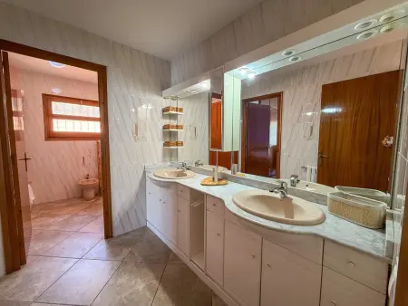 Villa à Tamariu avec Piscine et Solarium, Proche de la Plage - Photo 14