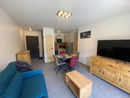 Appartement neuf 2 chambres, parking inclus, proche bus gratuit - Photo 1