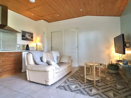 Appartement avec jardin privatif et équipements modernes - Photo 4