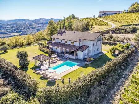 Villa Creviolo, Gite 30 personnes à Loazzolo - Photo 1