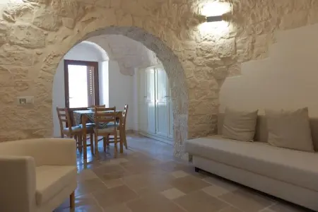 Trulli Cesare in Locorotondo, Trulli en Puglia avec Piscine et Vue - Photo 1