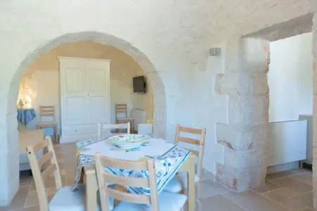 Trulli Cesare in Locorotondo, Trulli en Puglia avec Piscine et Vue - Photo 10
