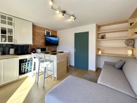 Studio rénové pour 4 pers avec balcon et parking à Briançon - Photo 2