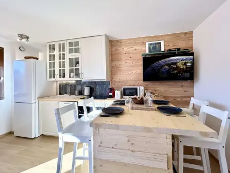 Studio rénové pour 4 pers avec balcon et parking à Briançon - Photo 5