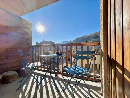Studio rénové pour 4 pers avec balcon et parking à Briançon - Photo 7
