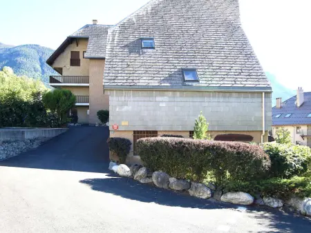 Studio rénové pour 4 pers avec balcon et parking à Briançon - Photo 13