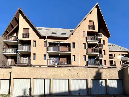 Studio rénové pour 4 pers avec balcon et parking à Briançon - Photo 14