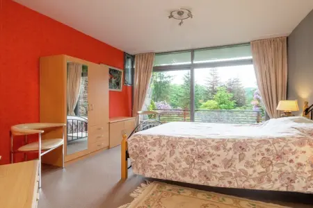 Le Jardin des Eaux, Spacieux cottage à Robertville avec piscine - Photo 13