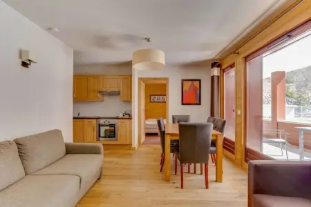Resort les Portes du Mont Blanc 5, Appartement alpin relaxant au bord de la piscine - Photo 1