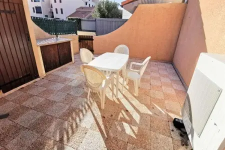 Résidence Les Yoles, Maisons & Villas pour 8 Personnes - Photo 3