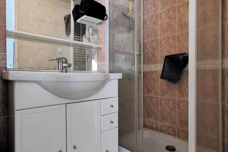 Résidence Les Yoles, Maisons & Villas pour 8 Personnes - Photo 13