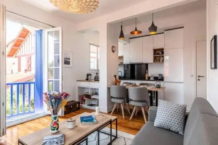 Superbe Appartement Plein De Charme Avec Balcon, 2ch, &agrave; 5min De La Plage, Appartements pour 4 Personnes - Photo 1