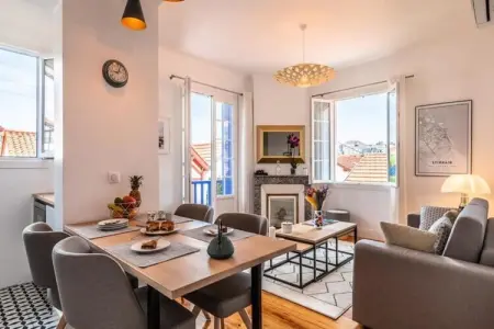 Superbe Appartement Plein De Charme Avec Balcon, 2ch, &agrave; 5min De La Plage, Appartements pour 4 Personnes - Photo 2