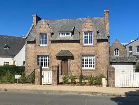 Maison bretonne face à la mer avec WIFI et parking à Trégastel - Photo 1