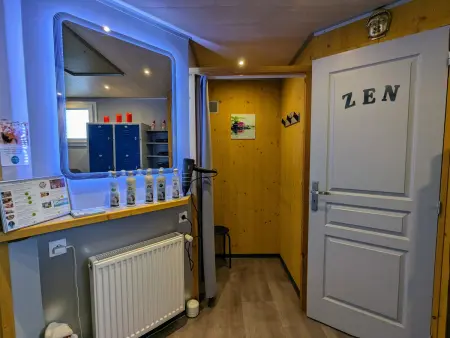 Yourte atypique avec sauna et terrasse privative - Photo 21