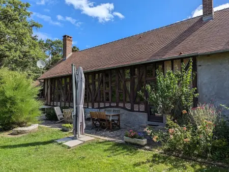 Longère de charme rénovée, 2 chambres, proche Orléans - Photo 1