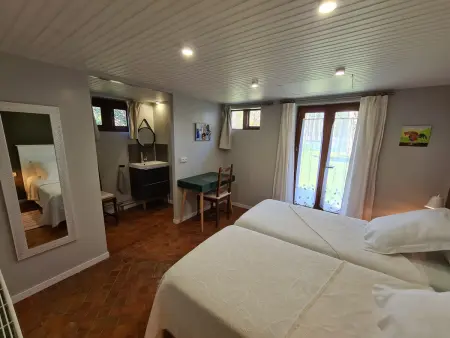 Longère de charme rénovée, 2 chambres, proche Orléans - Photo 9
