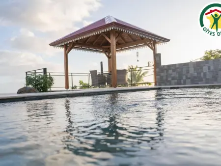 Evasion à Saint-Pierre : Gîte 4 pers, piscine, vue océan - Photo 4