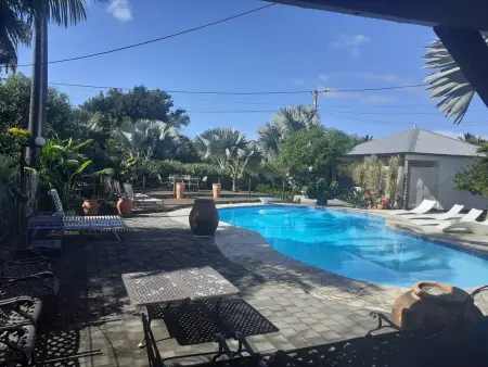 Gîte Confortable avec Piscine Partagée et Jardin à Saint-Louis - Photo 1