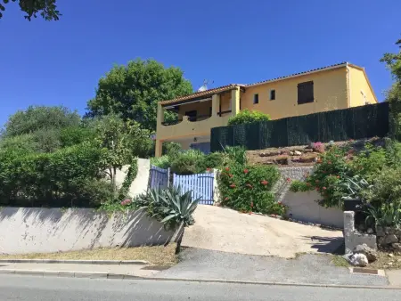 Le Rayol, Villa avec piscine privée à deux pas du village - Photo 1