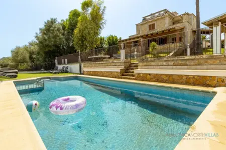 Villa Alejandra con piscina privada y gran jardín, Villa à Alcudia proche Plage Alcudia - Photo 1